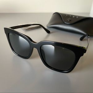 Diff Bella Sunglasses - Polarized - black & smoke